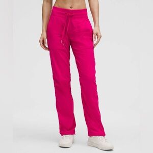 Lululemon Dance Studio Mid-Rise Pant *Regular
Passionate